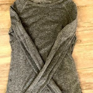 Xsmall FIGS grey under scrub